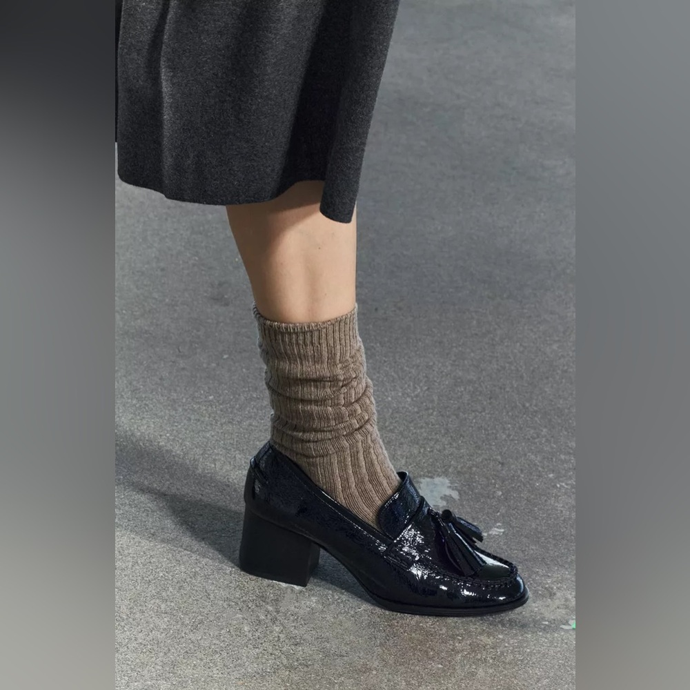 Zara | FAUX PATENT TASSELED LOAFERS | Black | Women’s Size 9, 40